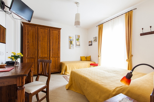 ROOMS near BOLOGNA'S FAIR
